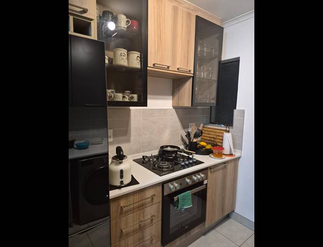 2 BEDROOM TOWNHOUSE TO LET IN GLEN MARAIS